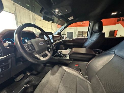 Used 2021 Ford F150 Lariat image 12