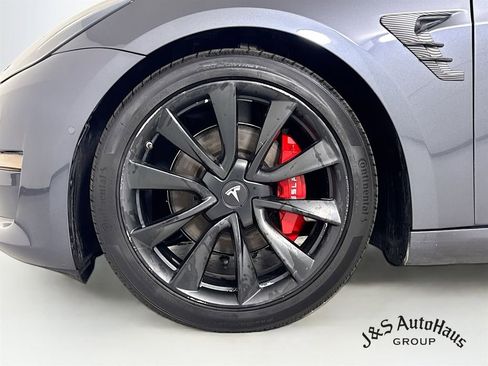 Used 2018 Tesla Model 3 Long Range image 39