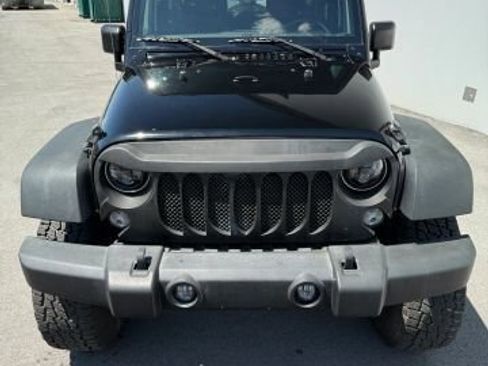 Used 2015 Jeep Wrangler Sport AWD/4WD image 11