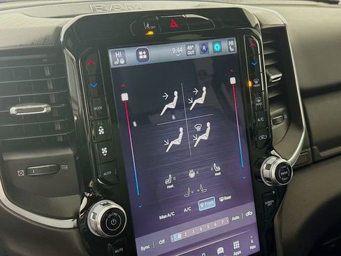 New 2026 RAM 1500 4x4 Crew Cab image 16