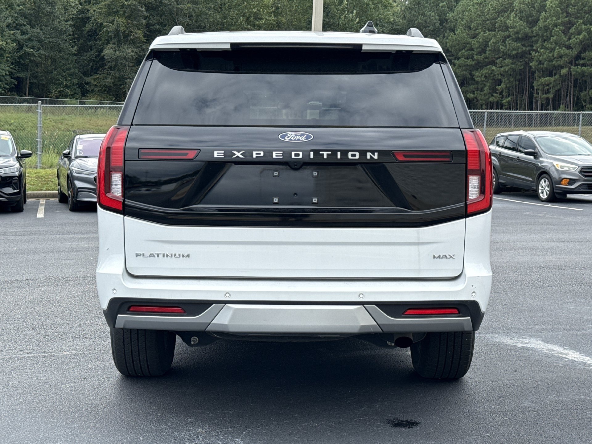 Used 2025 Ford Expedition Max Platinum AWD/4WD image 24