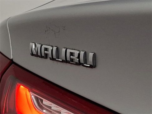 Used 2022 Chevrolet Malibu LT image 31