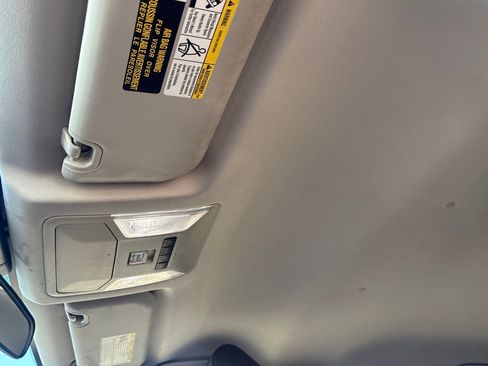 Used 2022 Toyota RAV4 LE image 30