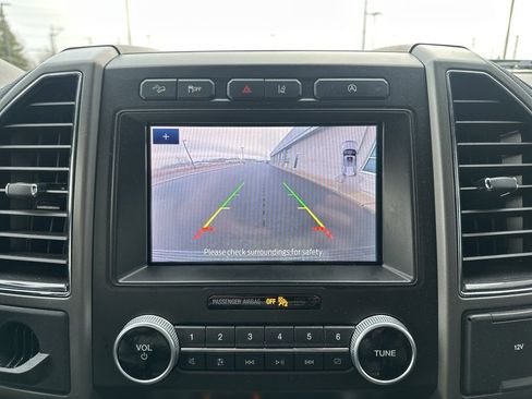 Used 2021 Ford Expedition Max XLT image 12