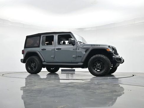 Used 2024 Jeep Wrangler Willys image 35