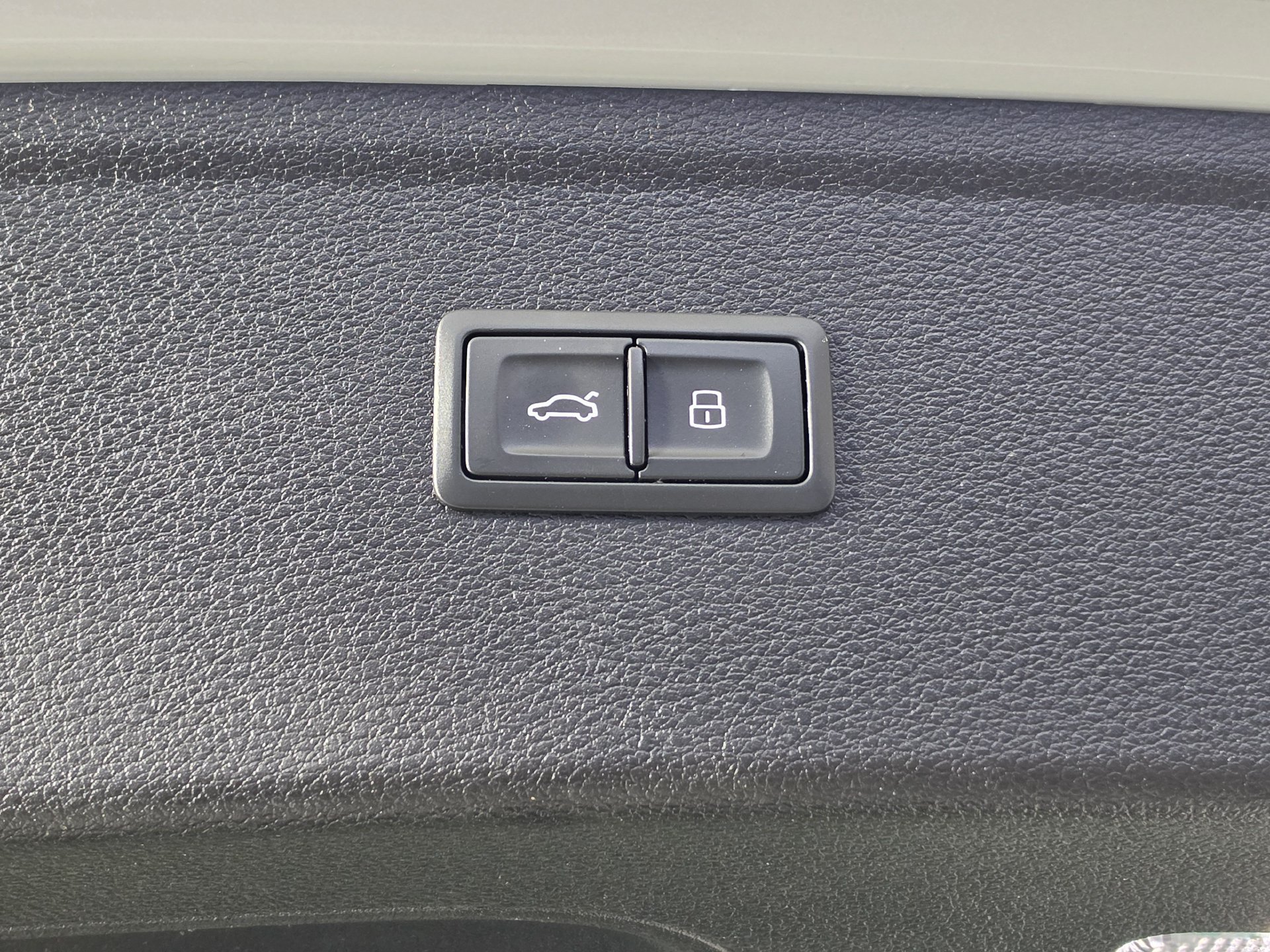 Used 2024 Audi SQ5 Premium Plus AWD/4WD image 48