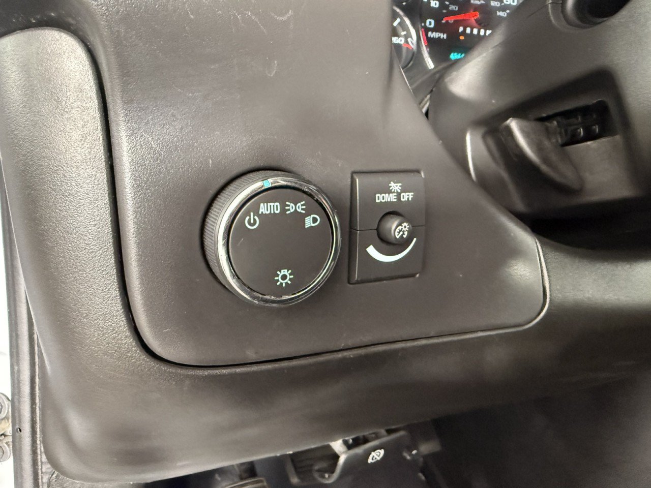 Used 2025 Chevrolet Express 3500 LT w/ LT Preferred Equipment Group RWD image 21