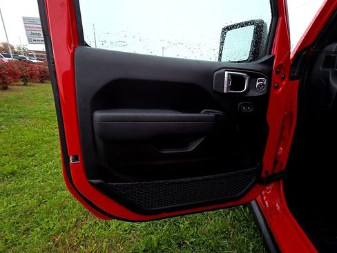 New 2026 Jeep Wrangler Unlimited Sport image 15