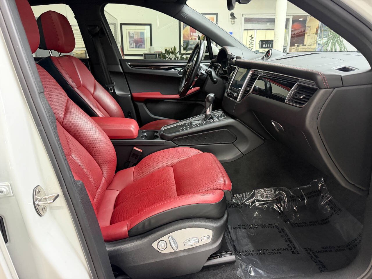 Used 2017 Porsche Macan S AWD/4WD image 17