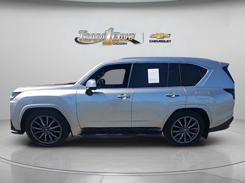 Used 2023 Lexus LX 600 F Sport image 8