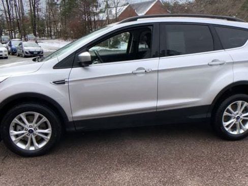 Used 2019 Ford Escape SEL AWD/4WD image 7