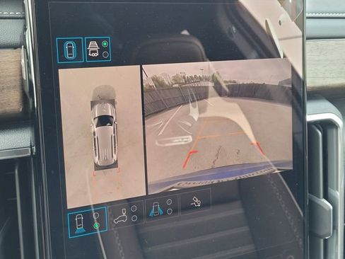 New 2026 GMC Acadia Denali Ultimate w/ LPO, Floor Liner Package AWD/4WD image 16