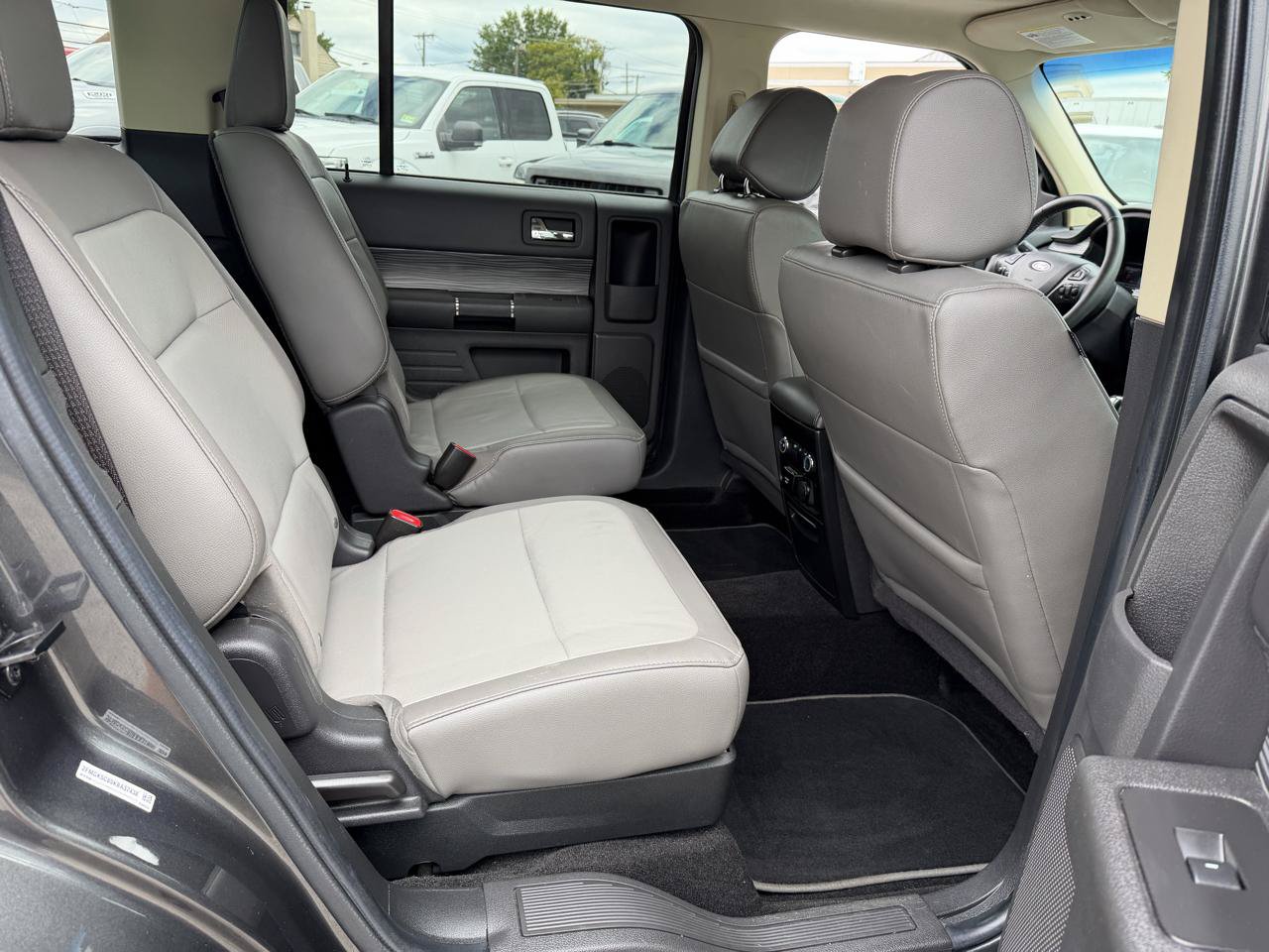 Used 2019 Ford Flex SEL w/ Equipment Group 202A FWD image 19