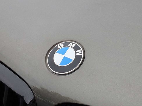 Used 2022 BMW X5 xDrive40i w/ M Sport Package AWD/4WD image 12