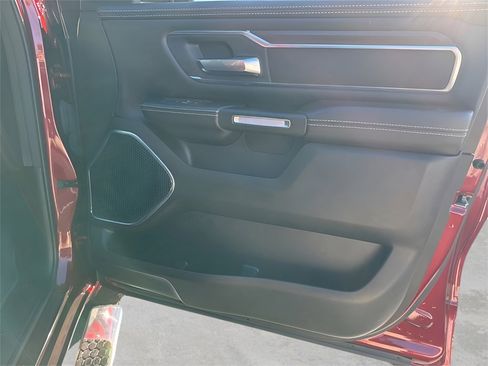 Used 2025 RAM 1500 Laramie image 10