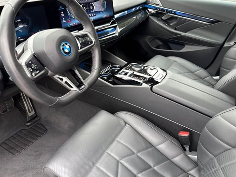 Certified 2024 BMW i5 M60 w/ Premium Package image 11