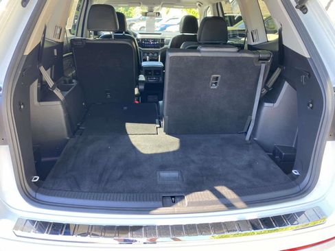 Certified 2023 Volkswagen Atlas SEL R-Line AWD/4WD image 30