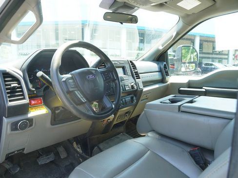 Used 2020 Ford F550 4x4 Regular Cab Super Duty image 6