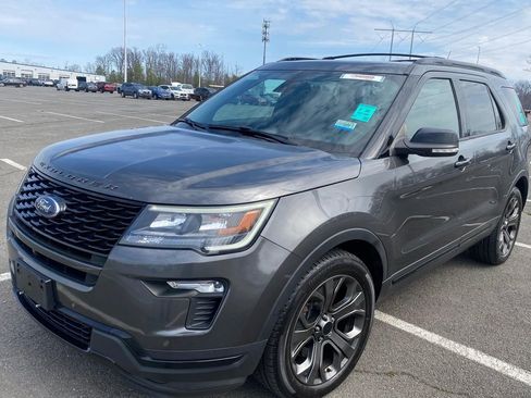 Used 2018 Ford Explorer Sport w/ Equipment Group 401A image 2