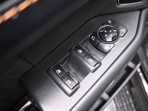 Used 2023 Ford Expedition Platinum AWD/4WD image 13