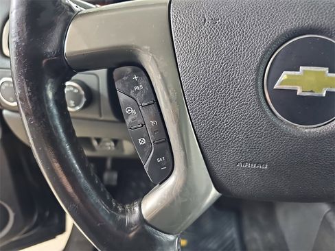 Used 2012 Chevrolet Avalanche LTZ image 21