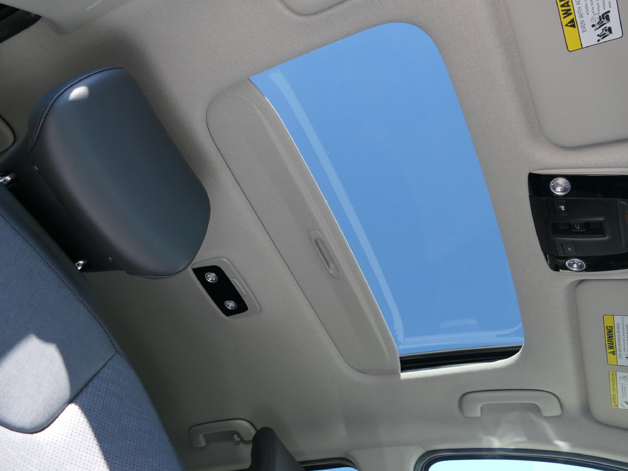 Certified 2023 Kia Niro SX Touring FWD image 29