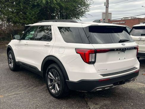 Used 2026 Ford Explorer Active w/ Active Comfort Package AWD/4WD image 8