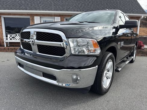 Used 2023 RAM 1500 Tradesman w/ Tradesman SXT Package image 4