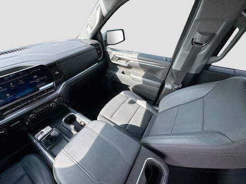 Used 2023 Chevrolet Silverado 1500 LTZ w/ Technology Package image 23