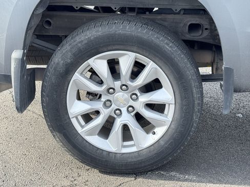 Used 2021 Chevrolet Silverado 1500 Custom image 18