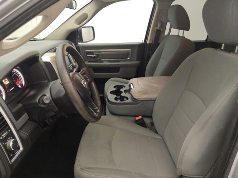 Used 2017 RAM 1500 Classic SLT RWD image 17