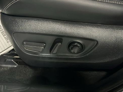 Used 2025 Toyota RAV4 XLE Premium w/ Weather Package AWD/4WD image 23