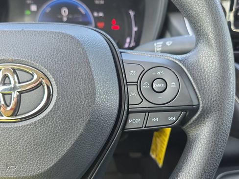 Used 2026 Toyota Corolla LE FWD image 17