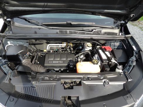 Used 2018 Chevrolet Trax LT w/ LT Convenience Package image 21