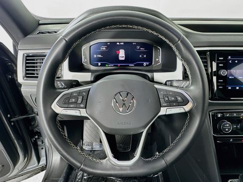 Used 2023 Volkswagen Atlas Cross Sport SE FWD image 11