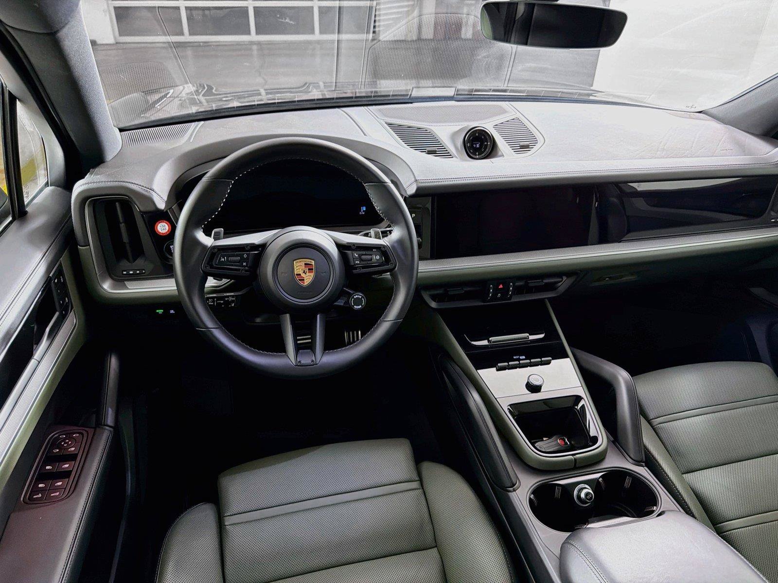 Certified 2026 Porsche Cayenne S AWD/4WD image 18
