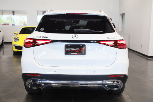Used 2023 Mercedes-Benz GLC 300 4MATIC image 5