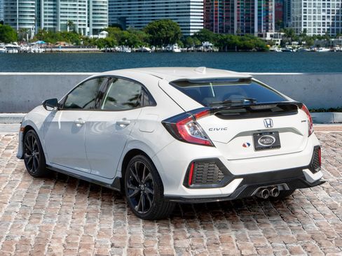Used 2018 Honda Civic Sport image 7