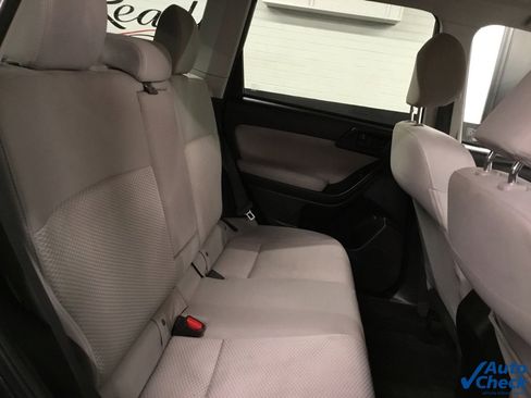 Used 2014 Subaru Forester 2.5i Premium w/ All-Weather Package image 28