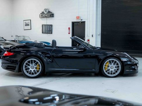Used 2011 Porsche 911 Turbo S image 7