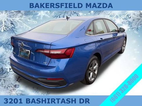 Used 2024 Volkswagen Jetta SE image 5