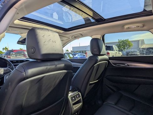 Used 2019 Cadillac XT5 Premium Luxury image 19