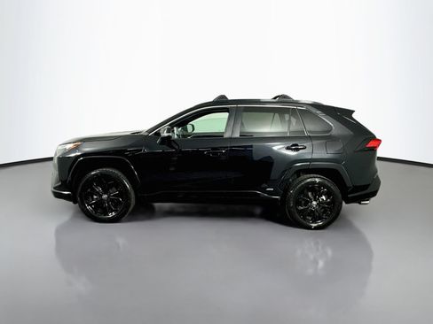 Certified 2022 Toyota RAV4 SE w/ Convenience Package AWD/4WD image 4