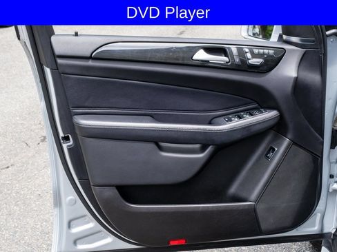 Used 2019 Mercedes-Benz GLE 400 4MATIC w/ Premium 1 Package image 12