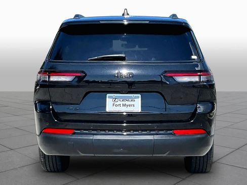 Used 2023 Jeep Grand Cherokee L Laredo AWD/4WD image 5