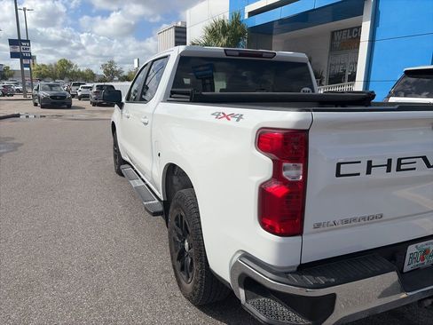 Used 2021 Chevrolet Silverado 1500 LT image 7