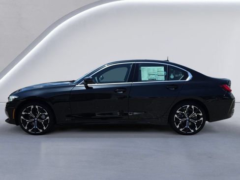 New 2026 BMW 330i xDrive Sedan w/ Premium Package AWD/4WD image 6