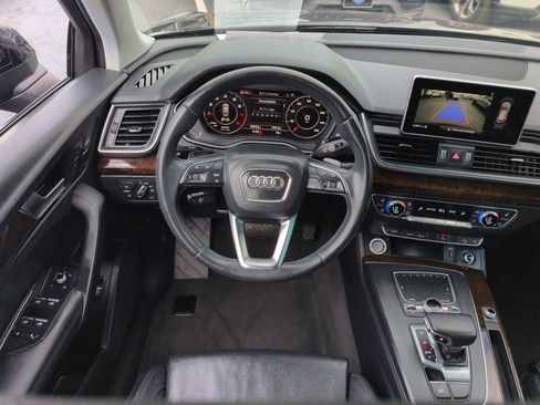 Used 2019 Audi Q5 2.0T Premium Plus w/ Premium Plus Package image 16