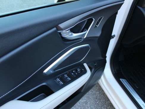 New 2025 Acura RDX SH-AWD image 25