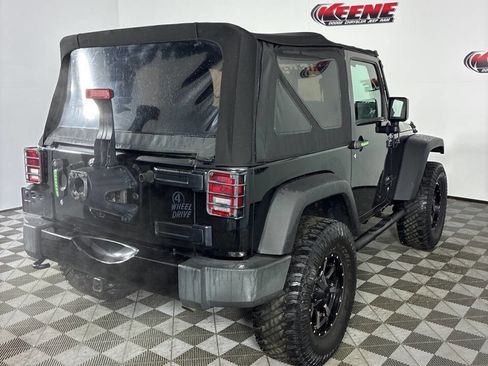 Used 2016 Jeep Wrangler Sport AWD/4WD image 12